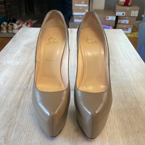 Louboutin Daffodile 160MM Grege Kid Leather - 41 - Picture 3 of 9